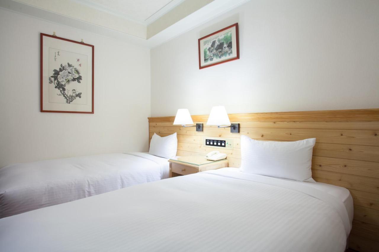 Hara Zuru Hotel Taoyuan Eksteriør bilde