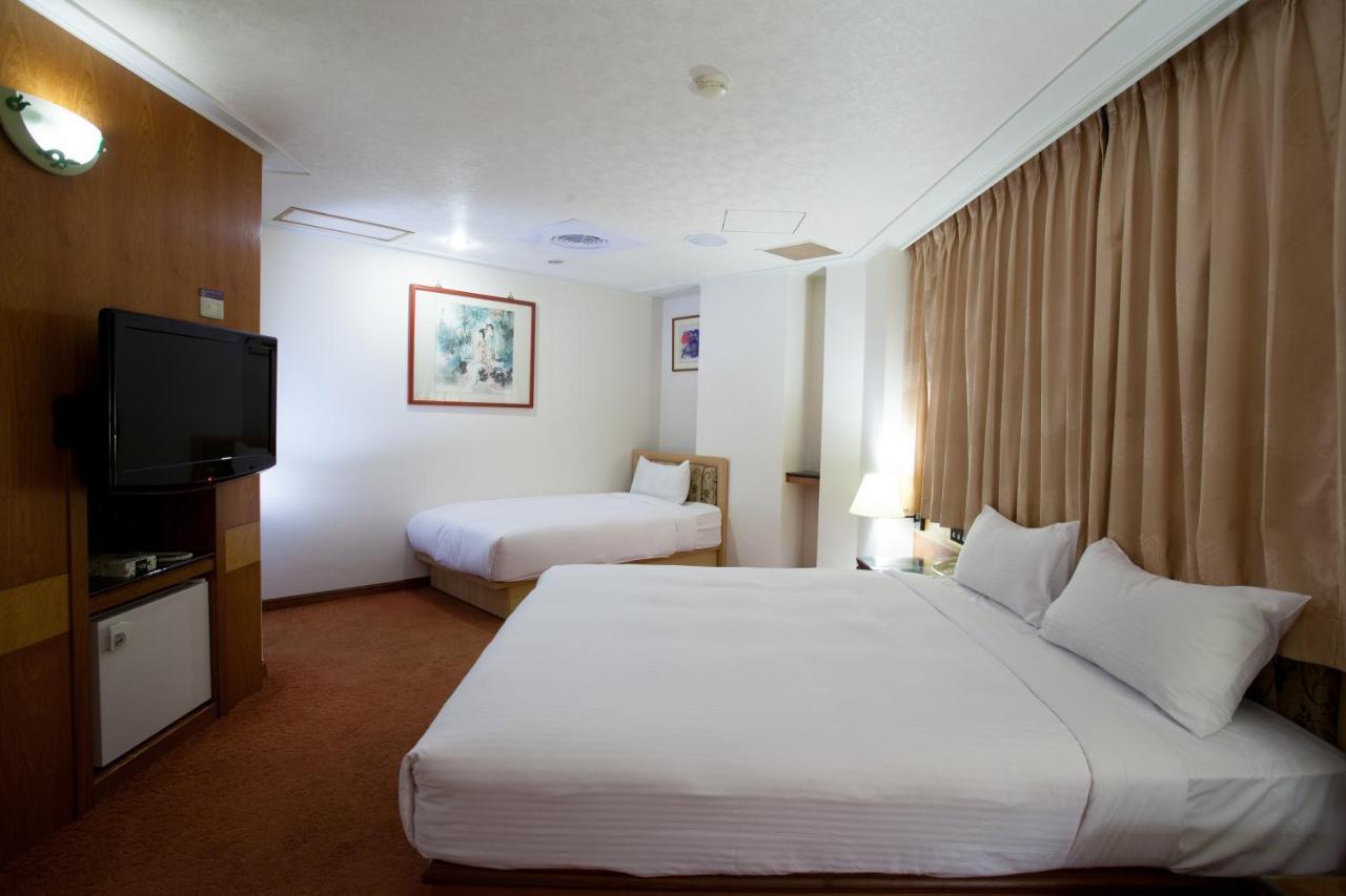 Hara Zuru Hotel Taoyuan Eksteriør bilde