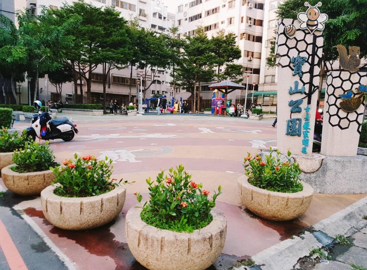 Hara Zuru Hotel Taoyuan Eksteriør bilde
